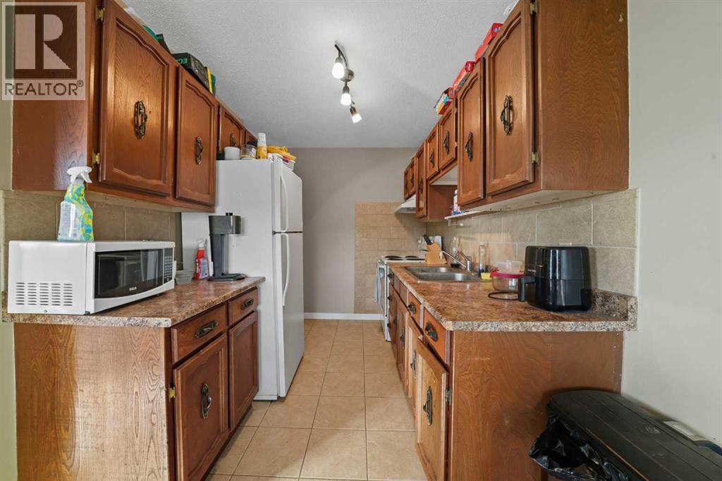 27 Nyberg Avenue, Red Deer