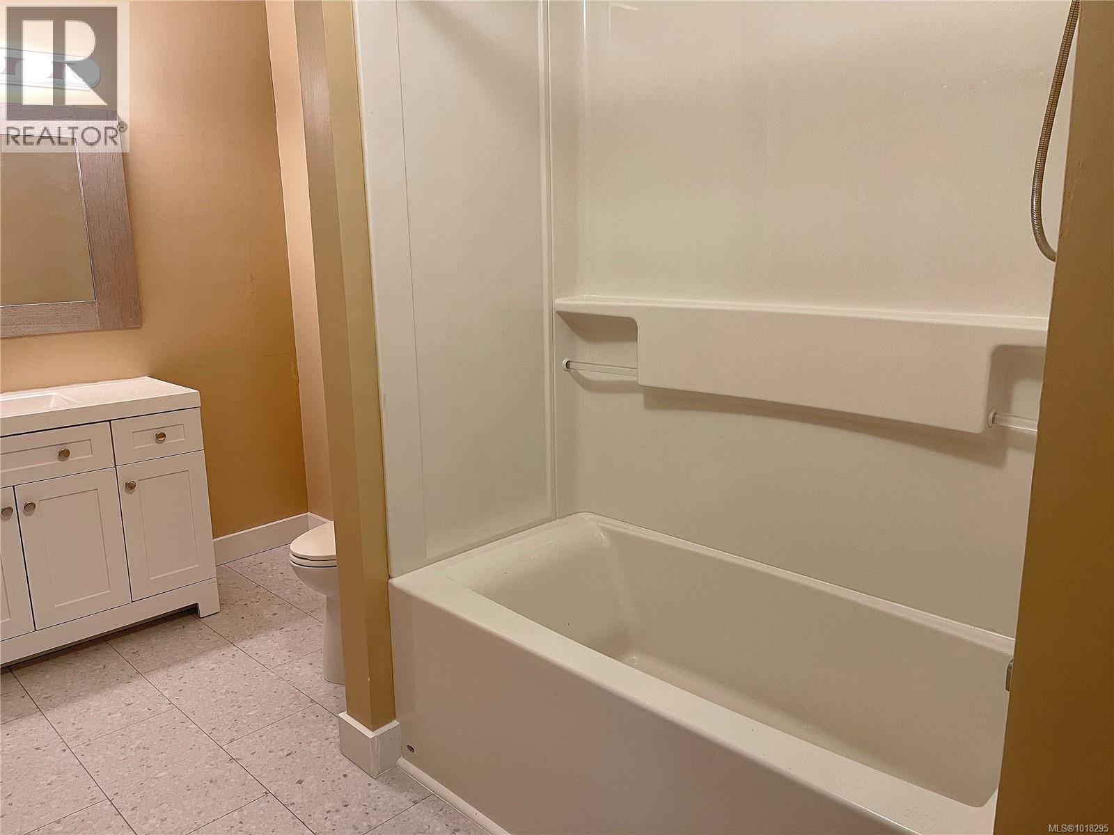 #41 444 BRUCE AVE - 10