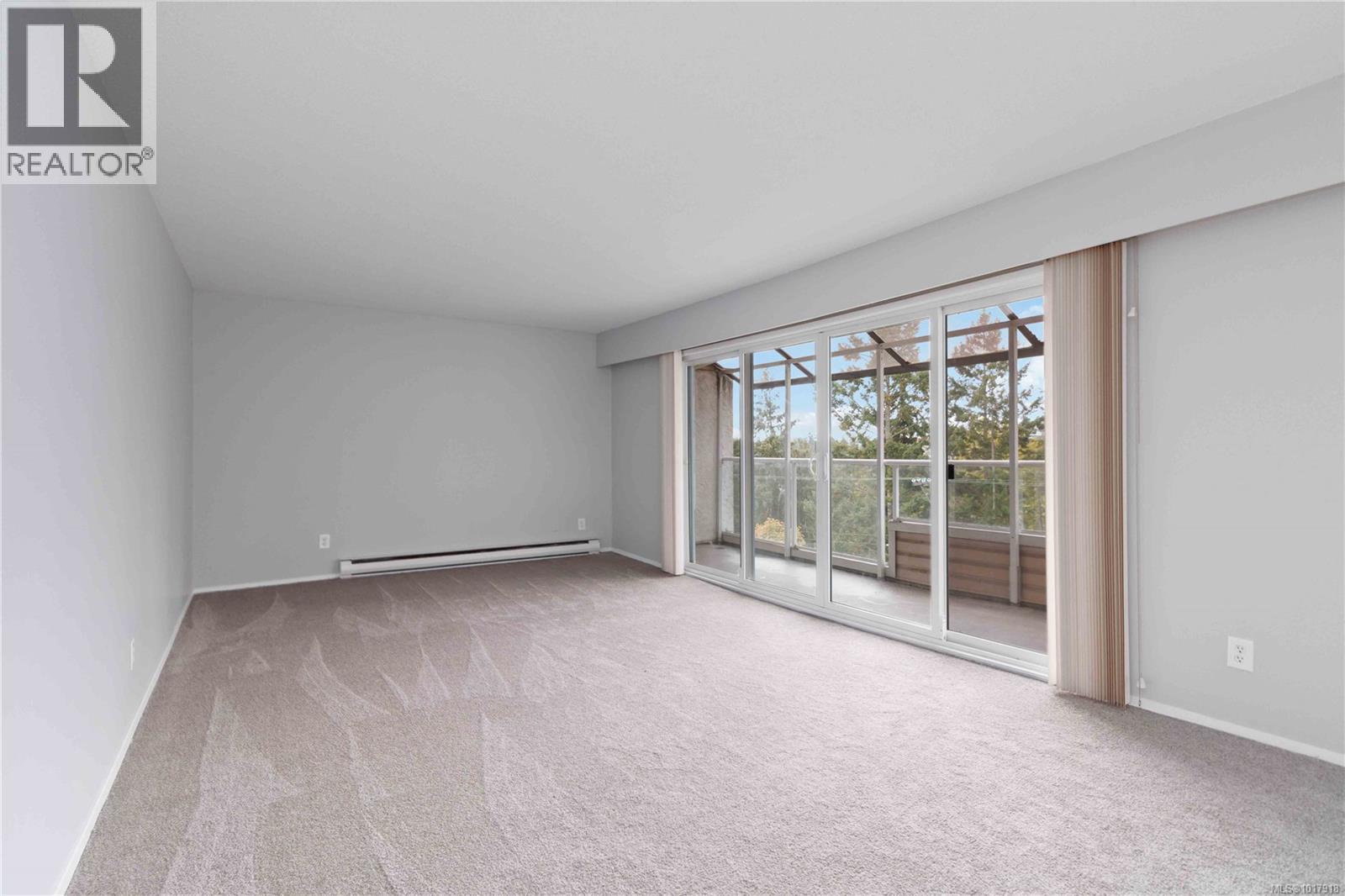 401 190 Gorge Road West, Saanich