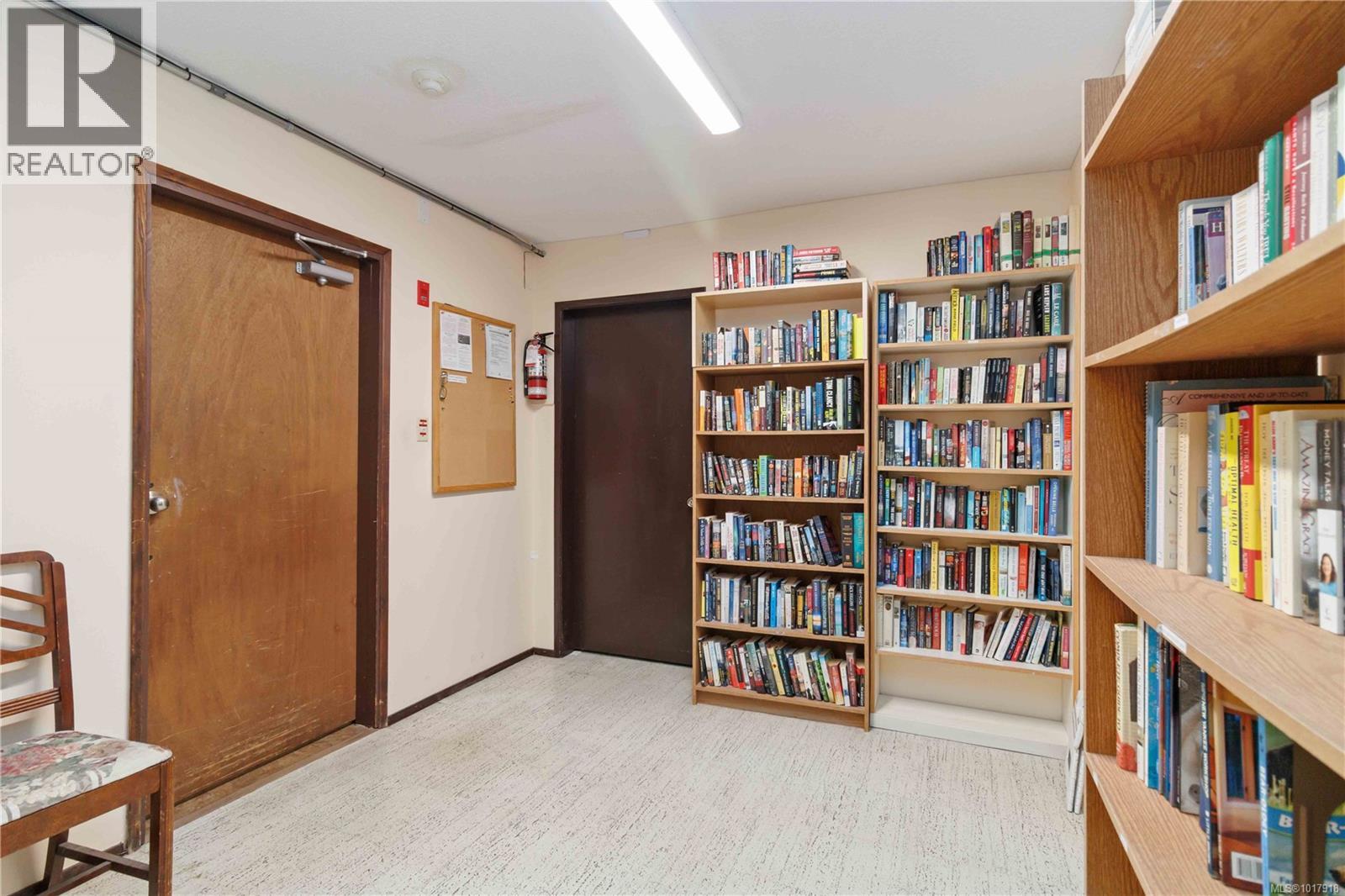 401 190 Gorge Road West, Saanich