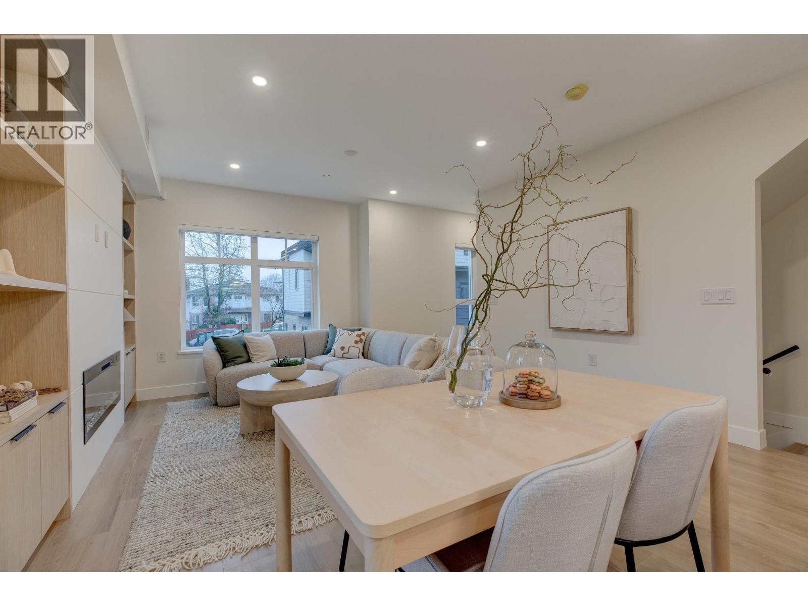 5 339 KEARY STREET, New Westminster