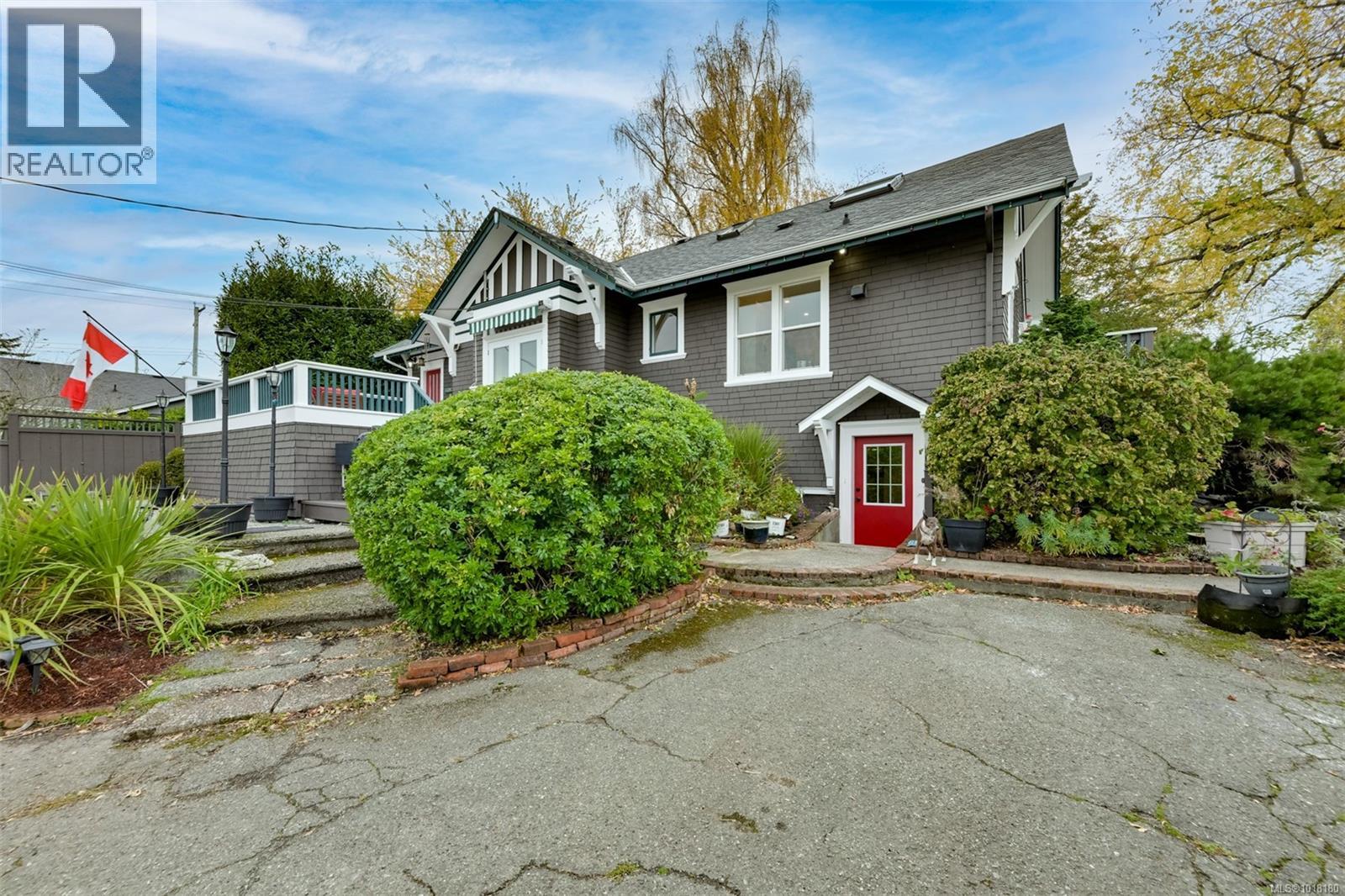 3291 Cedar Hill Road, Saanich