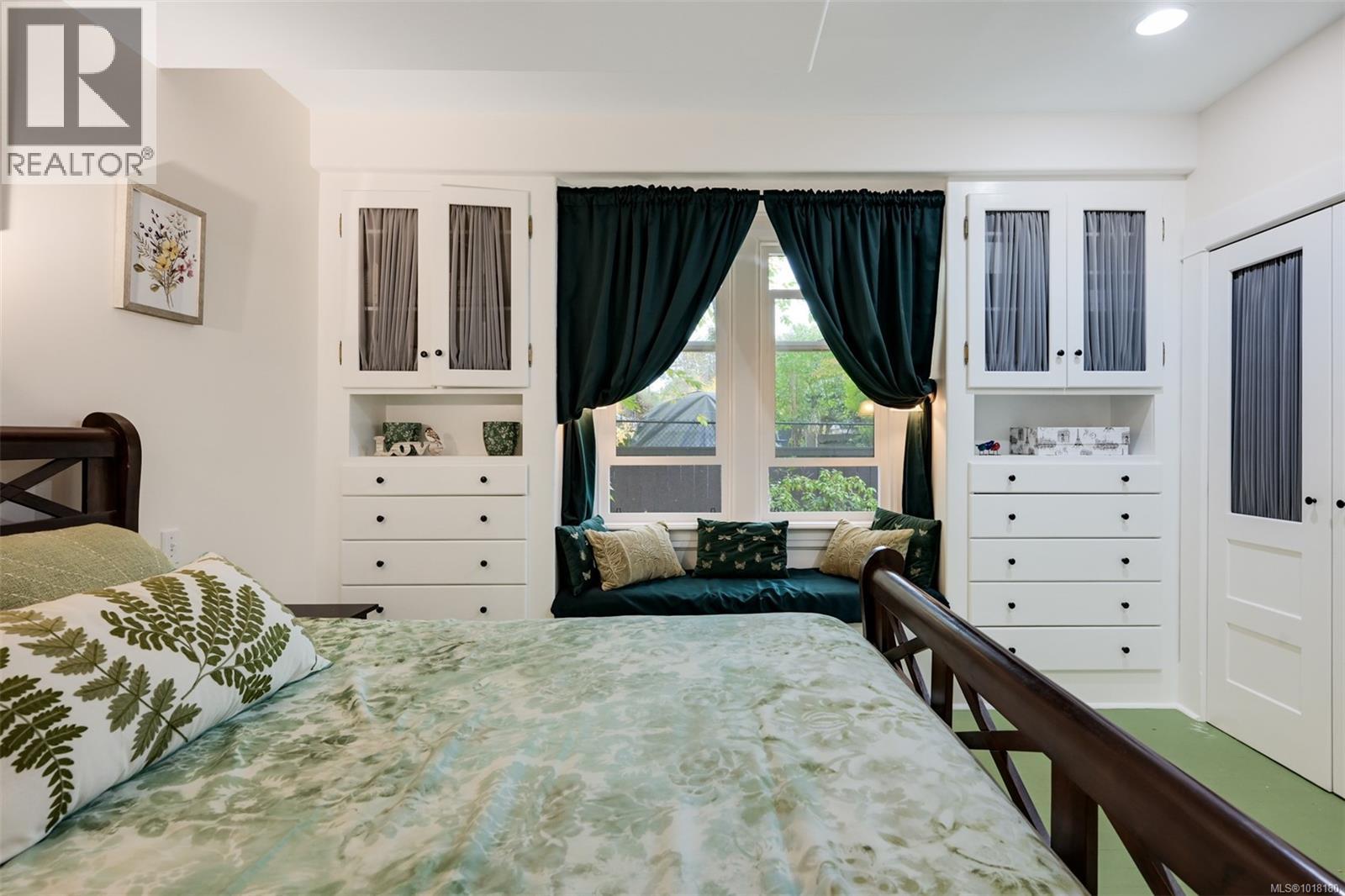 3291 Cedar Hill Road, Saanich