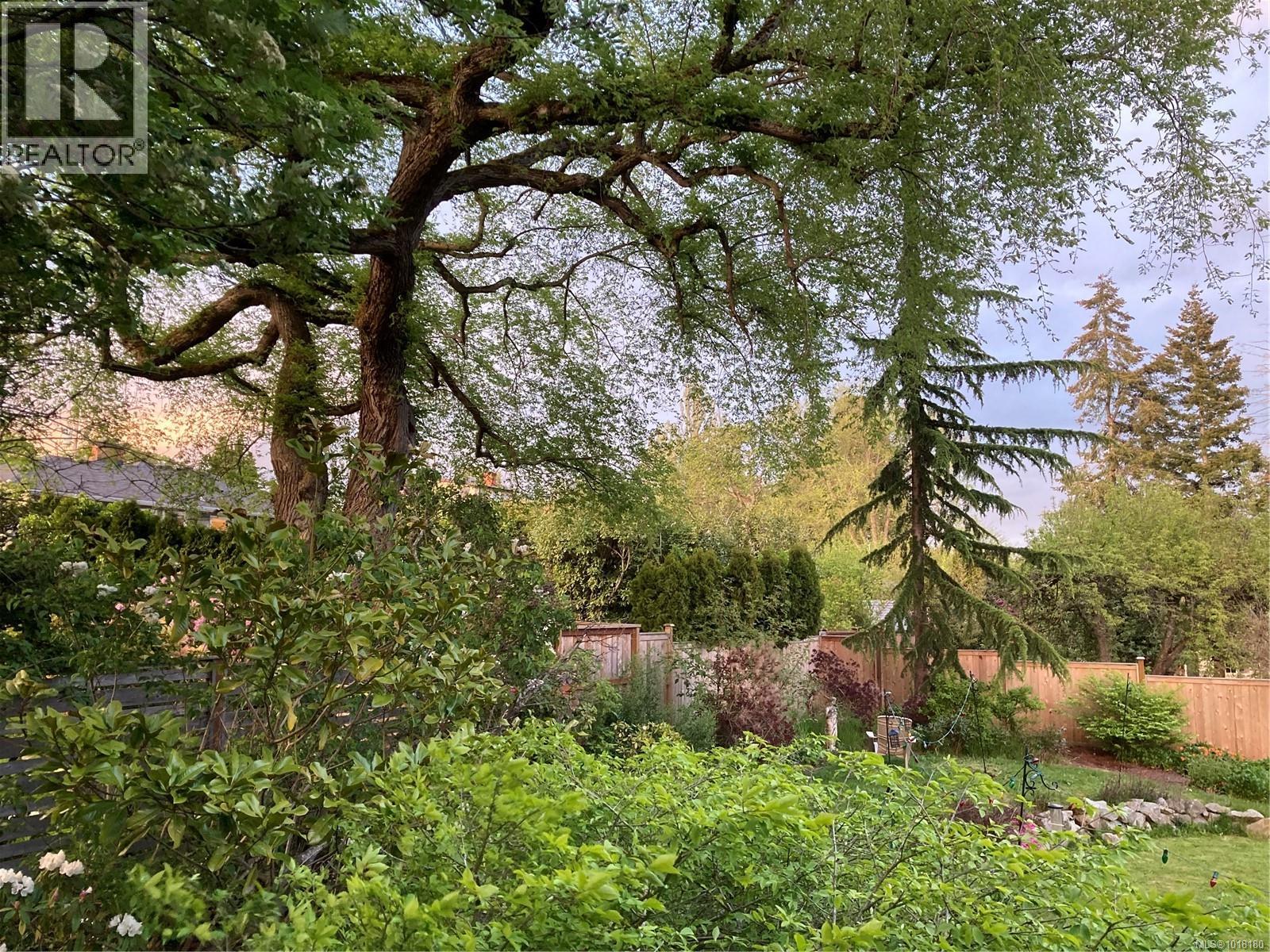 3291 Cedar Hill Road, Saanich