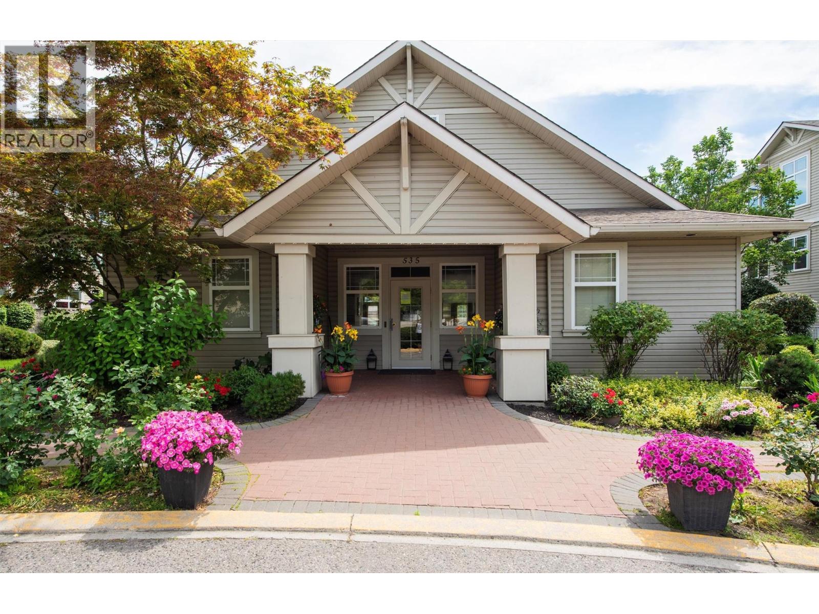 203 555 Houghton Road, Kelowna