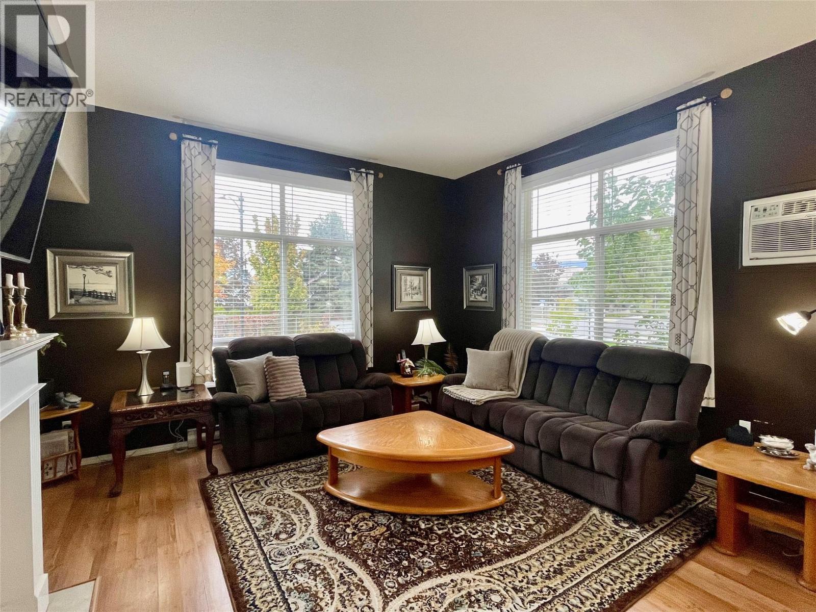 203 555 Houghton Road, Kelowna