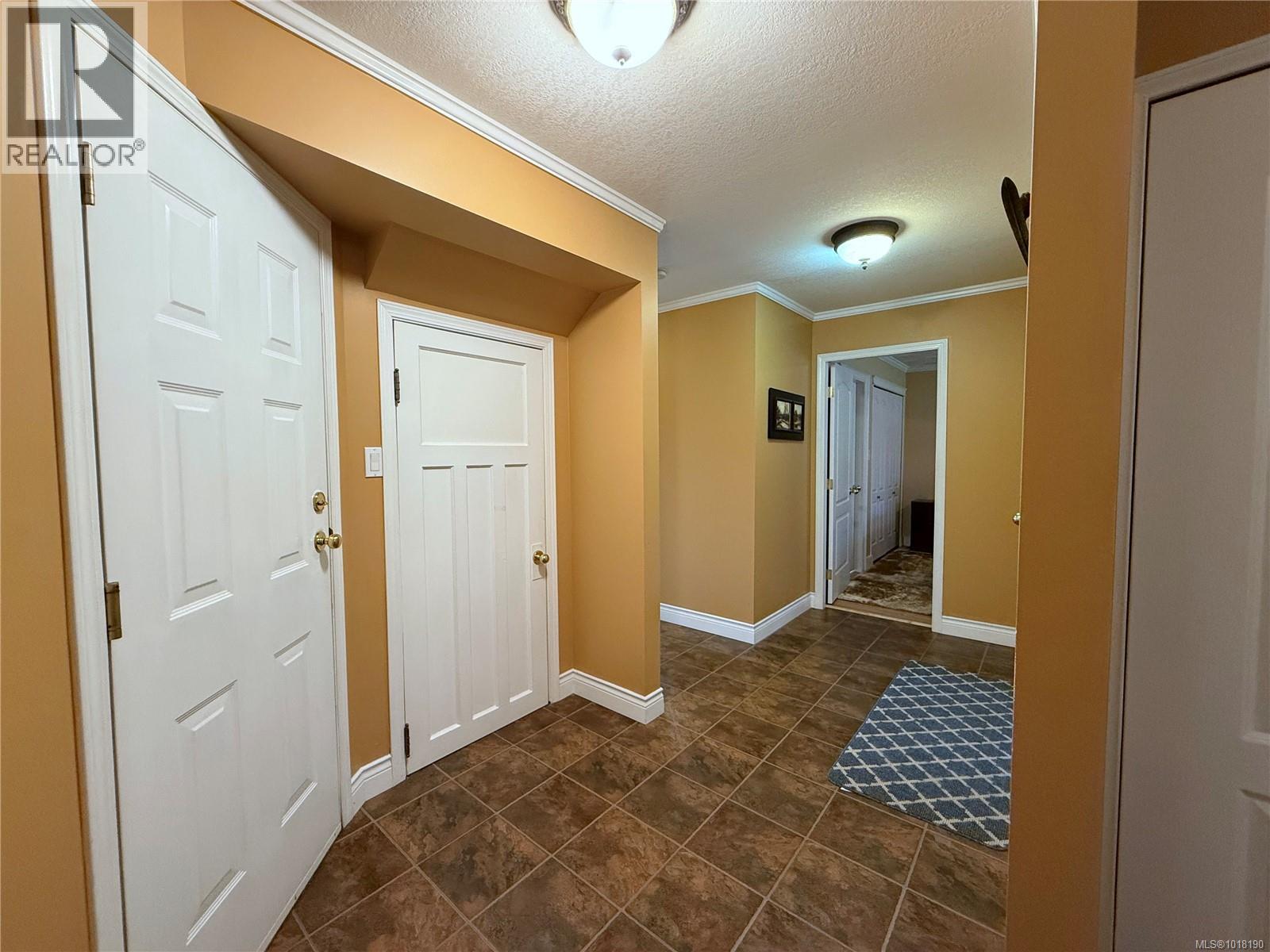 3264 ISLAND HWY S - 31