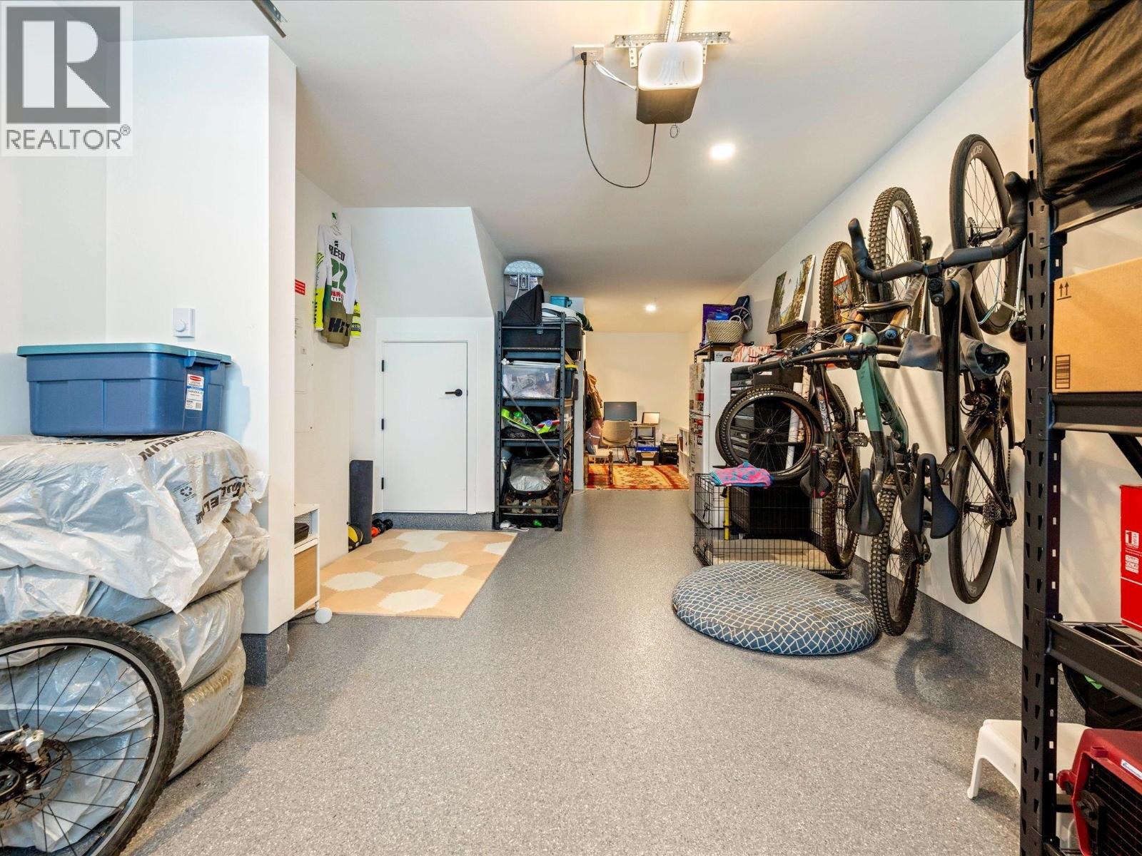 1425 SHOAL WAY, Squamish