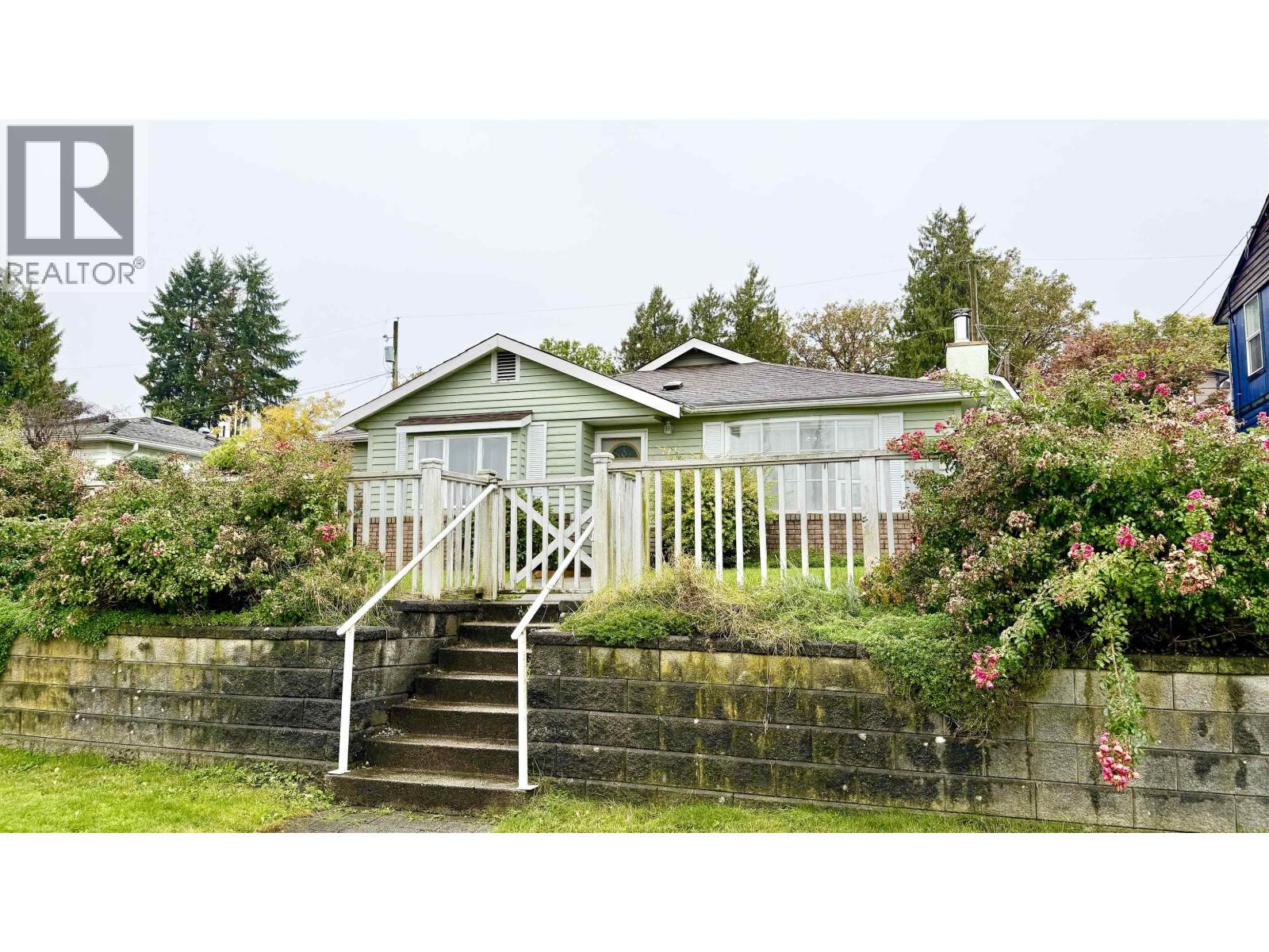 111 SAPPER STREET, New Westminster
