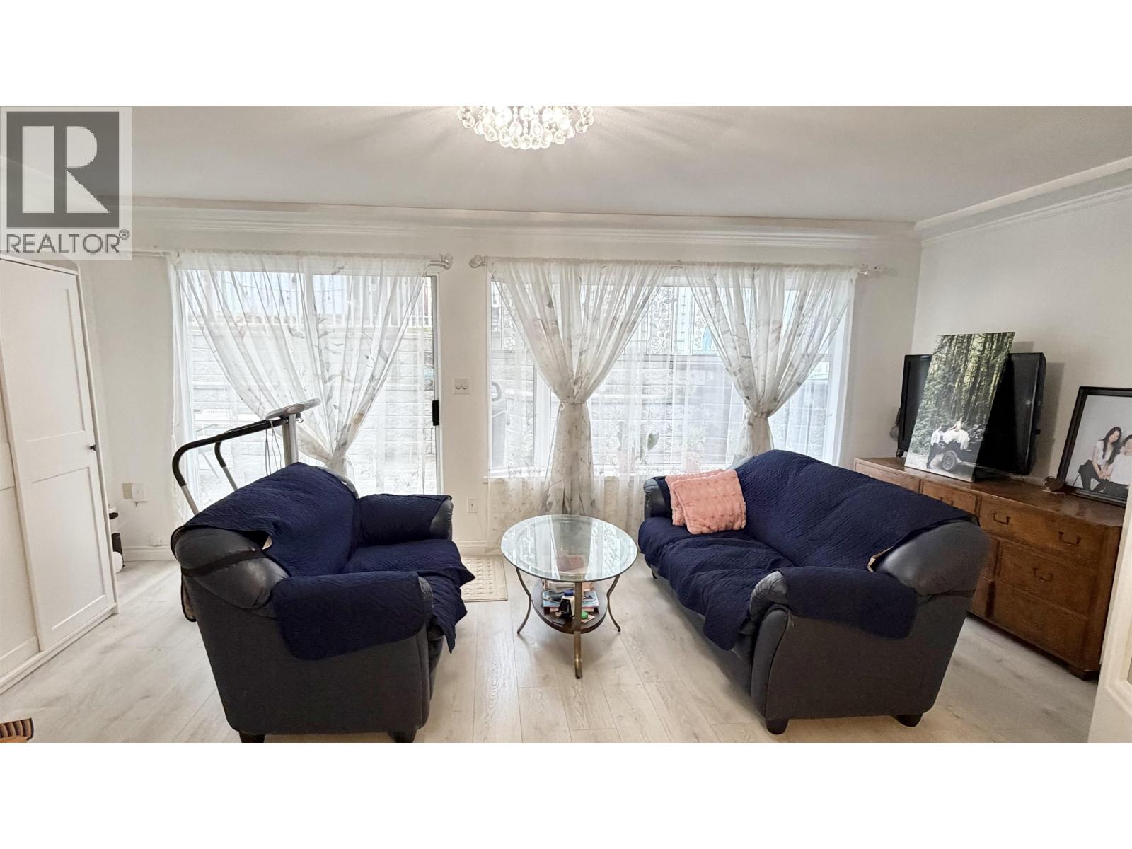 111 SAPPER STREET, New Westminster