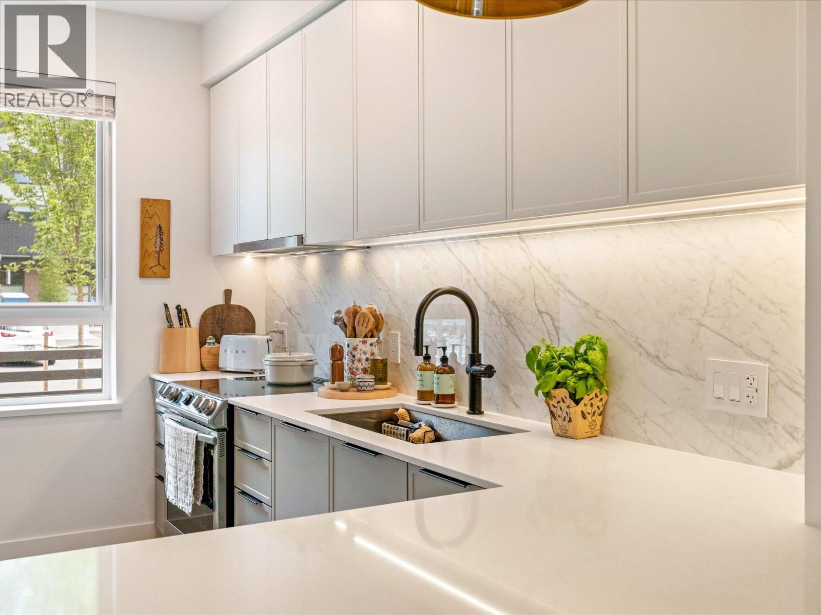 1425 SHOAL WAY, Squamish