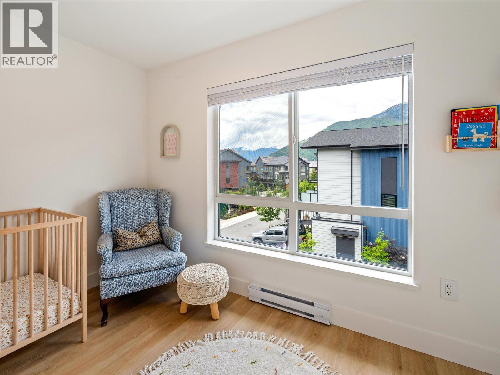 1425 SHOAL WAY, Squamish