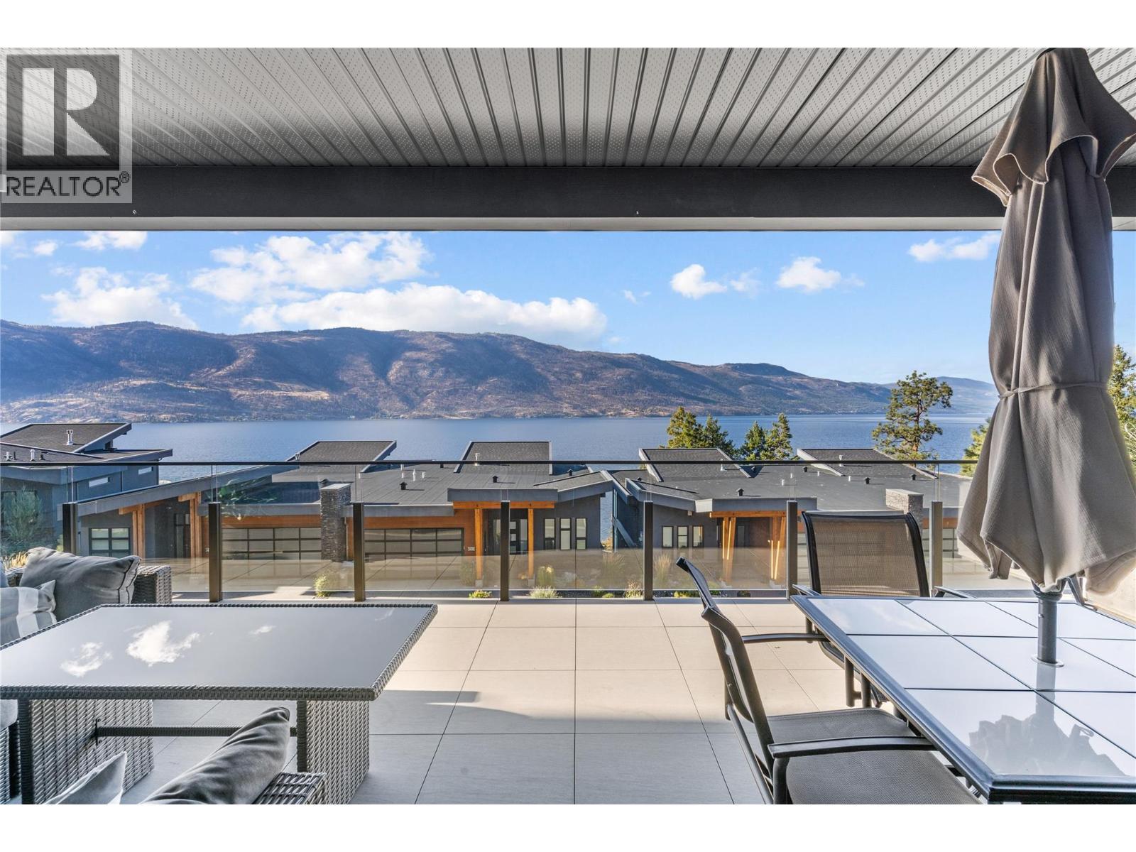 104 3475 Granite Close, Kelowna