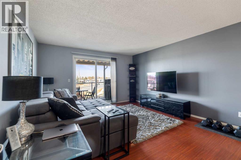 Single Family House for Sale in    Street NE Monterey Park Calgary 