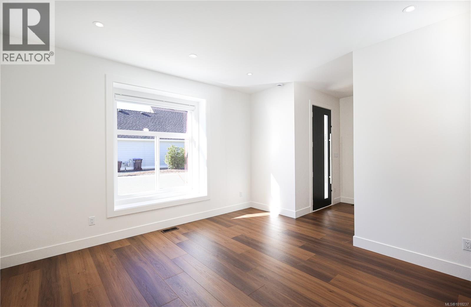 492 Hampstead St, Parksville