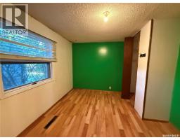 211 Little Flower Avenue, Rosetown, SK S0L2V0 Photo 9