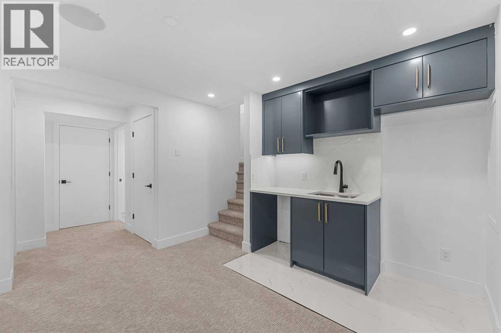 Single Family House for Sale in  Spring Crescent SW Springbank Hill Calgary 