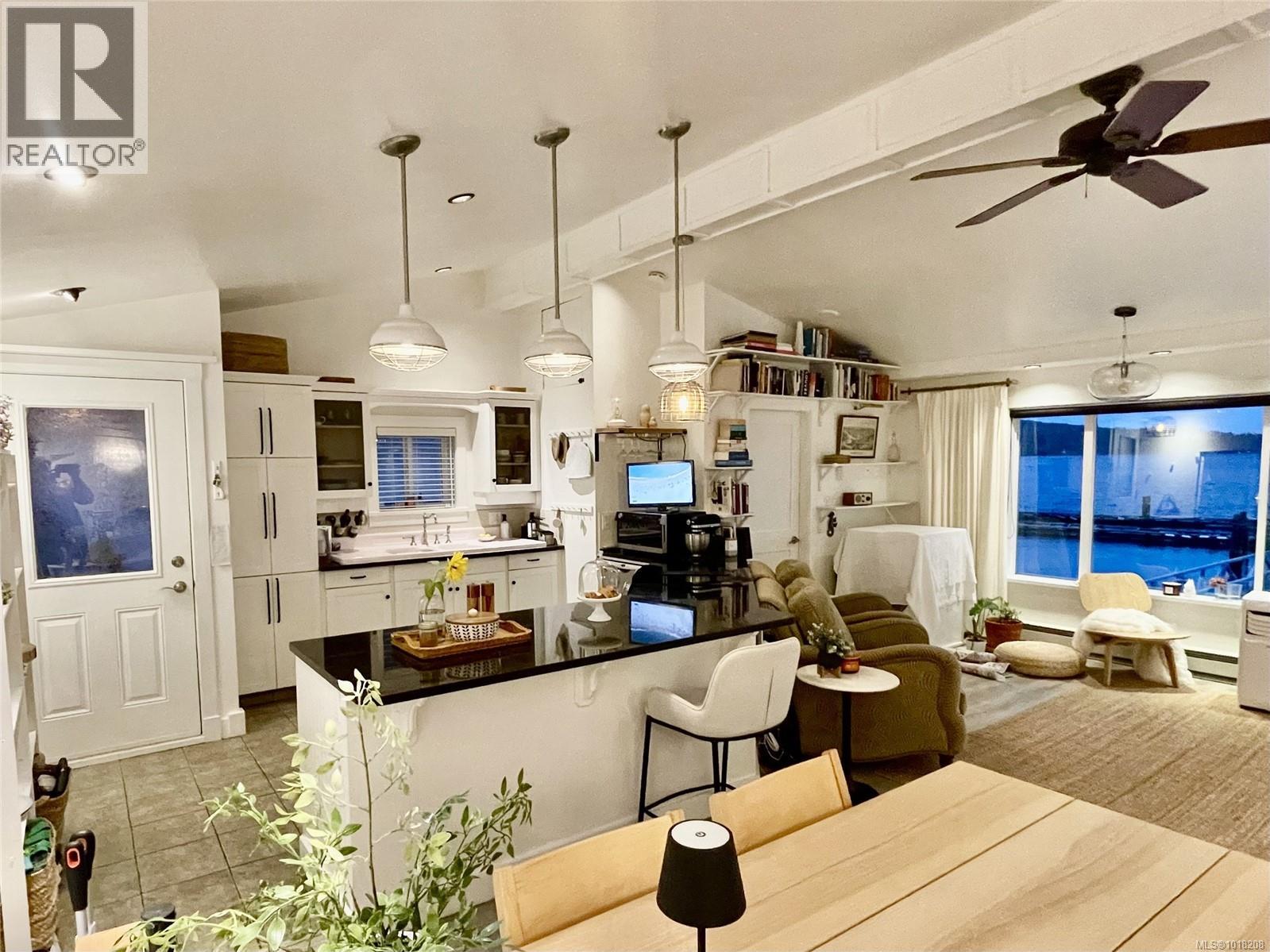 12 1723 Sandy Beach Road, Mill Bay