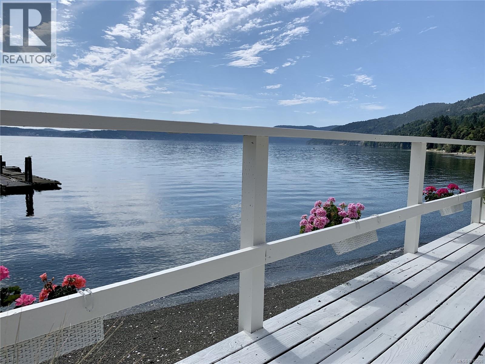 12 1723 Sandy Beach Road, Mill Bay