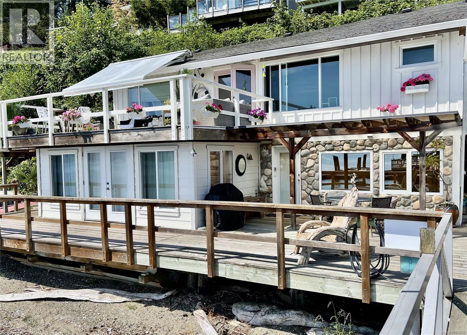 12 1723 Sandy Beach Road, Mill Bay