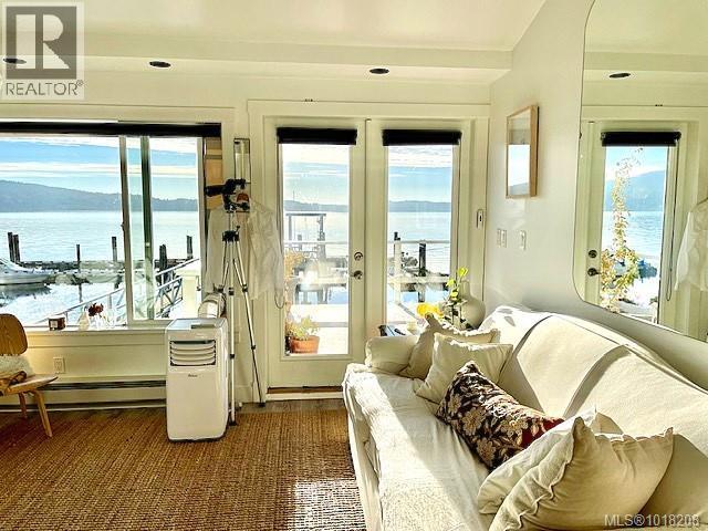 12 1723 Sandy Beach Road, Mill Bay