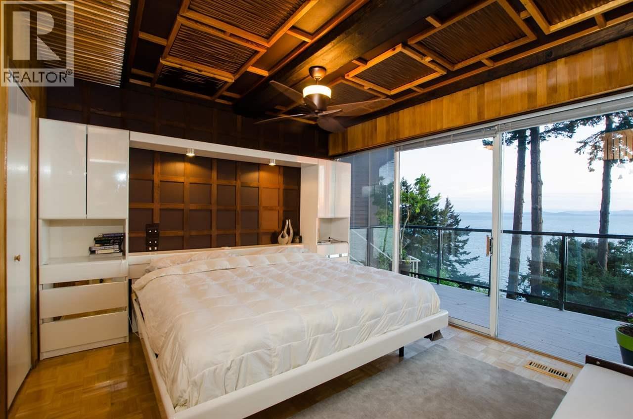 20 TSAWWASSEN BEACH Road, Delta