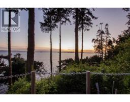 20 Tsawwassen Beach Road, Delta, BC V4M4C6 Photo 16