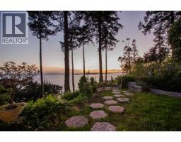 20 Tsawwassen Beach Road, Delta, BC V4M4C6 Photo 18