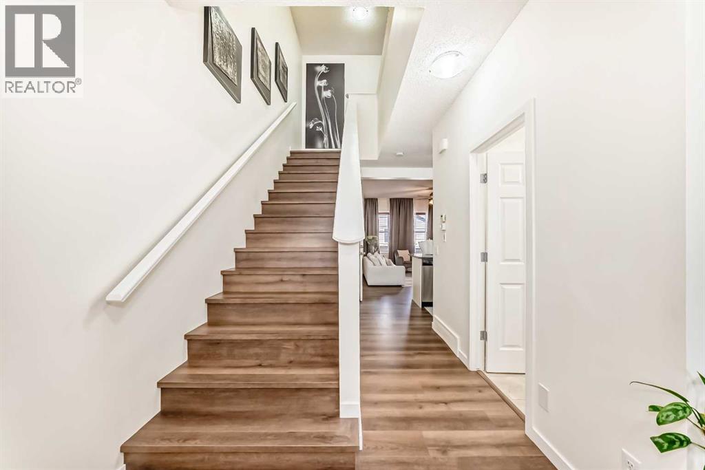 Single Family House for Sale in  New Brighton Drive SE New Brighton Calgary 