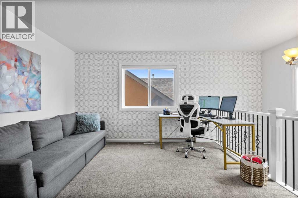 Single Family House for Sale in  Sherwood Circle NW Sherwood Calgary 