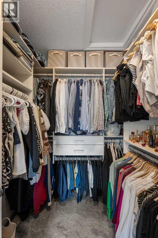 Single Family House for Sale in  Sherwood Circle NW Sherwood Calgary 