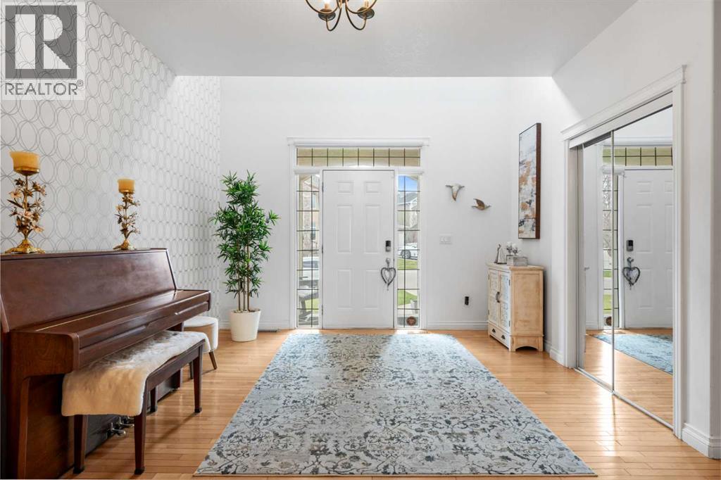 Single Family House for Sale in  Sherwood Circle NW Sherwood Calgary 