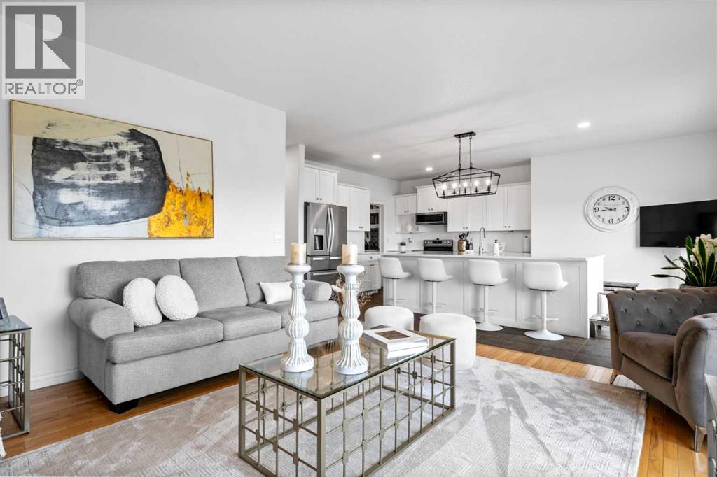 Single Family House for Sale in  Sherwood Circle NW Sherwood Calgary 