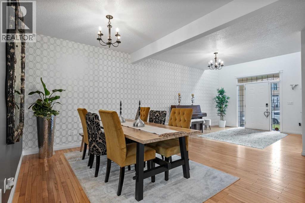 Single Family House for Sale in  Sherwood Circle NW Sherwood Calgary 