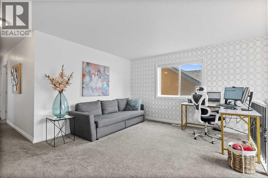 Single Family House for Sale in  Sherwood Circle NW Sherwood Calgary 