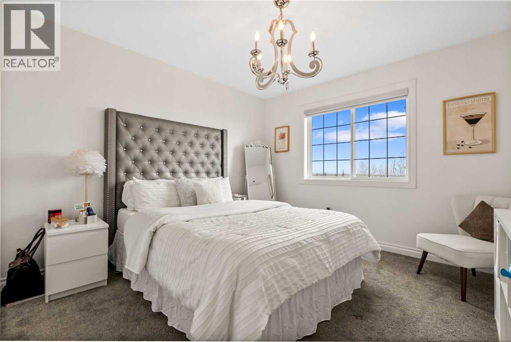 Single Family House for Sale in  Sherwood Circle NW Sherwood Calgary 