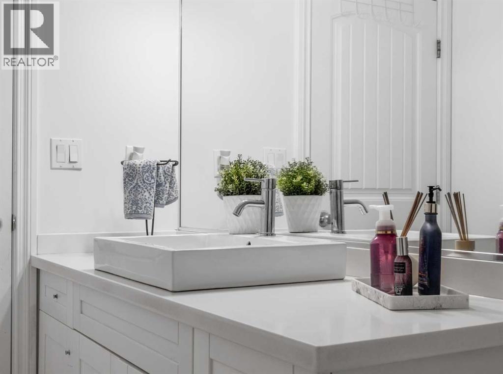 Single Family House for Sale in  Sherwood Circle NW Sherwood Calgary 