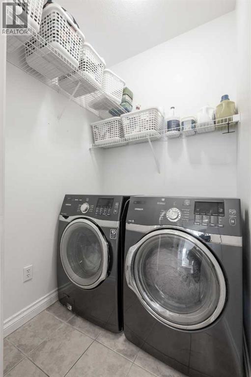 Single Family House for Sale in  Sherwood Circle NW Sherwood Calgary 