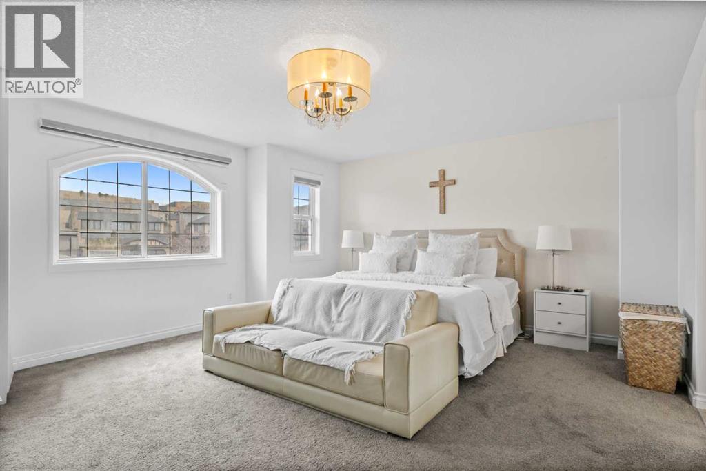 Single Family House for Sale in  Sherwood Circle NW Sherwood Calgary 