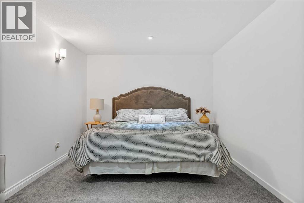 Single Family House for Sale in  Sherwood Circle NW Sherwood Calgary 