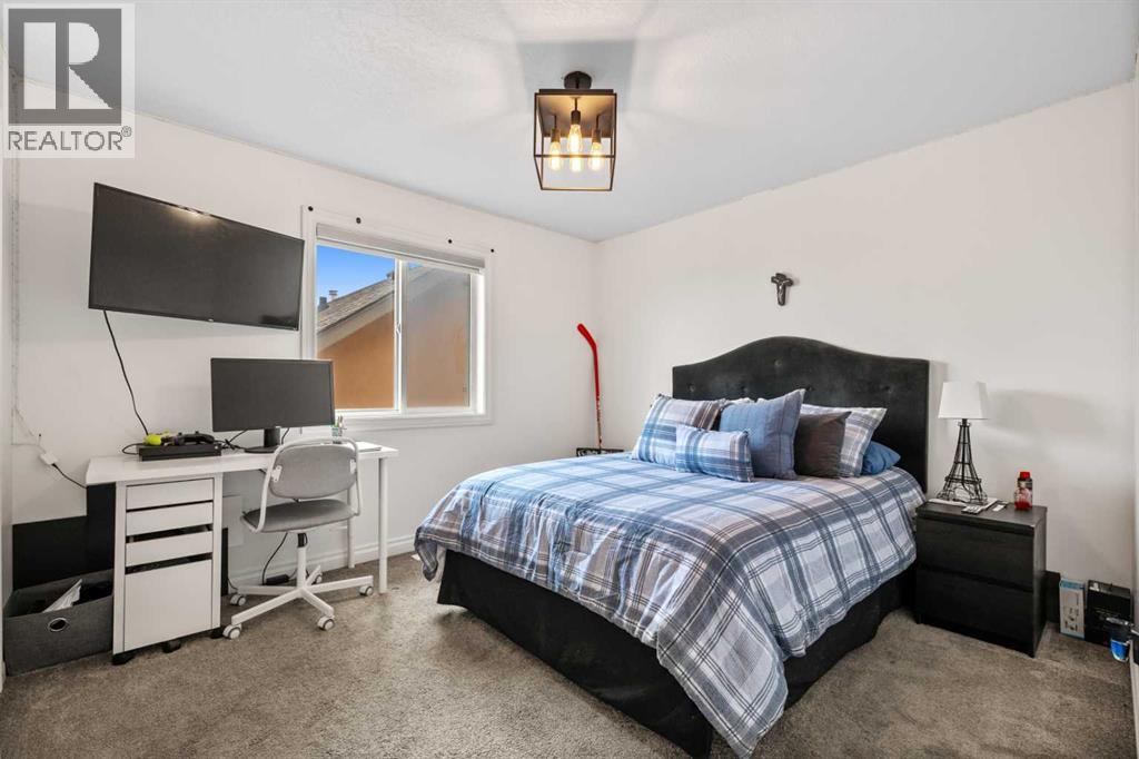 Single Family House for Sale in  Sherwood Circle NW Sherwood Calgary 