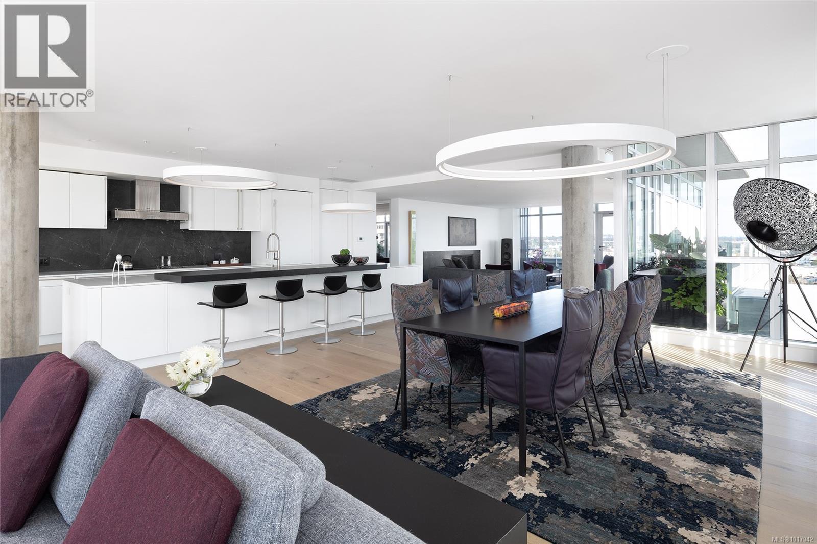 909/910 100 Saghalie Rd, Victoria