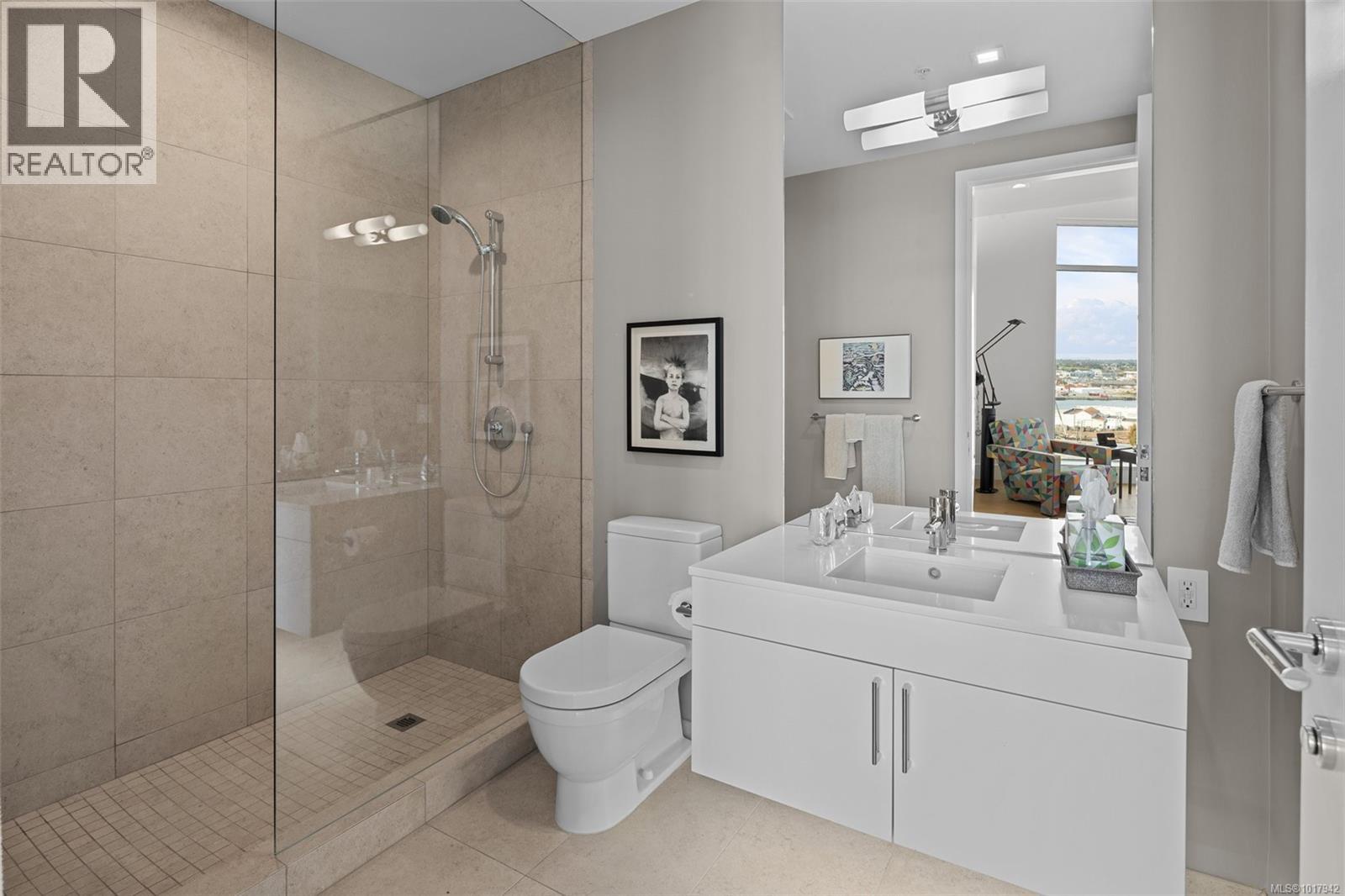 909/910 100 Saghalie Rd, Victoria