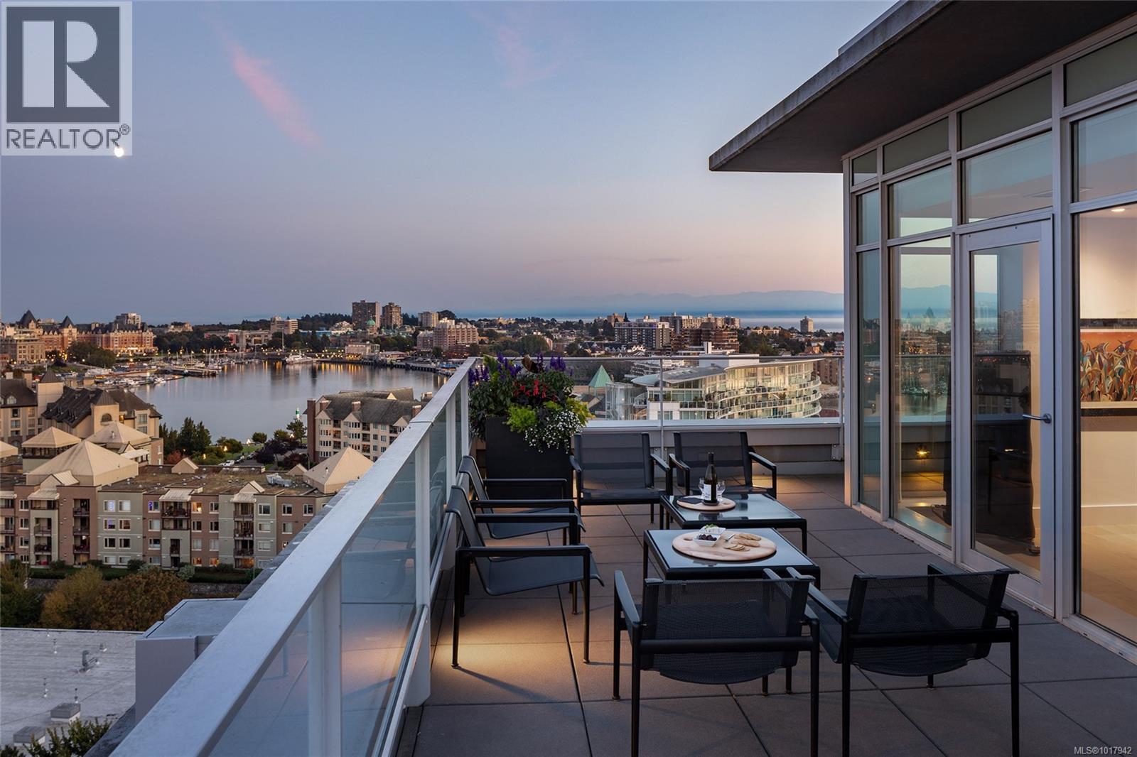 909/910 100 Saghalie Rd, Victoria