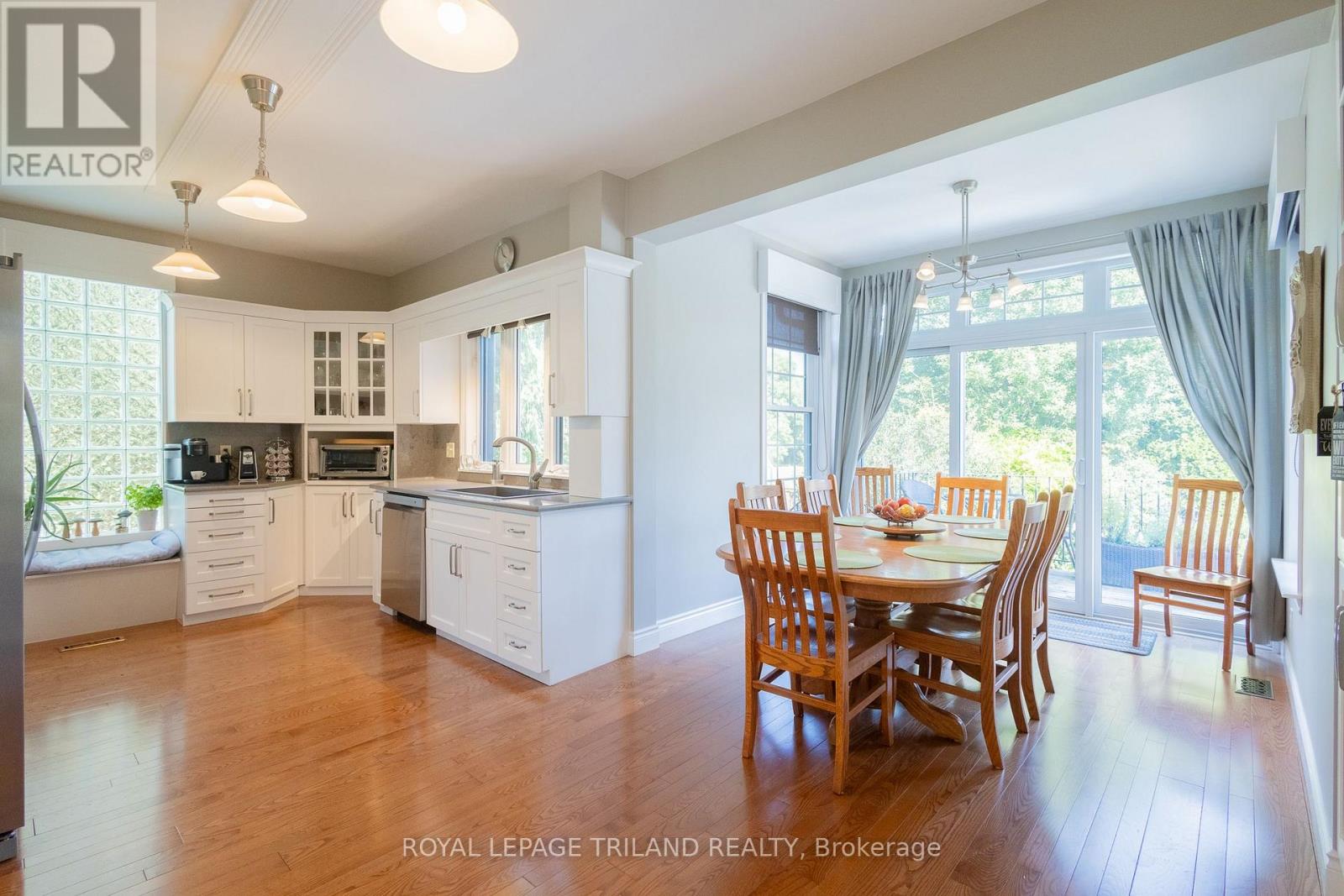 Single Family House for Sale in  GEORGE STREET North Middlesex (Parkhill) 