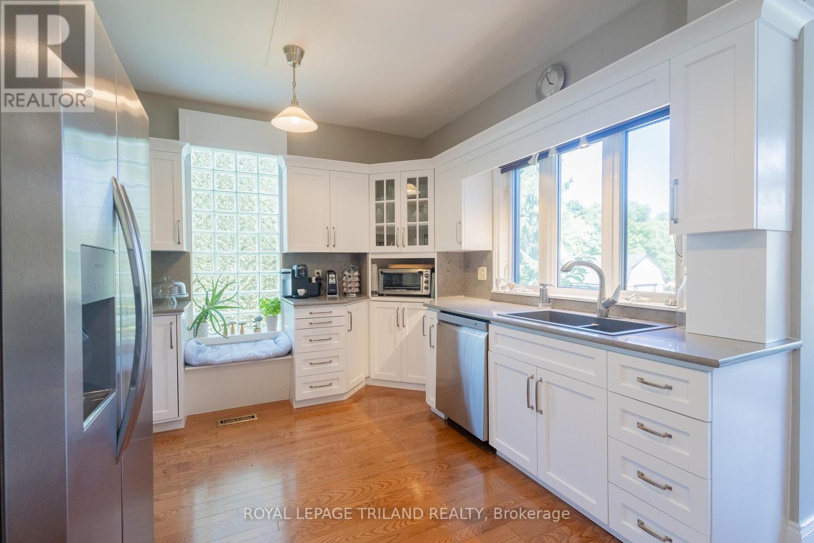 Single Family House for Sale in  GEORGE STREET North Middlesex (Parkhill) 