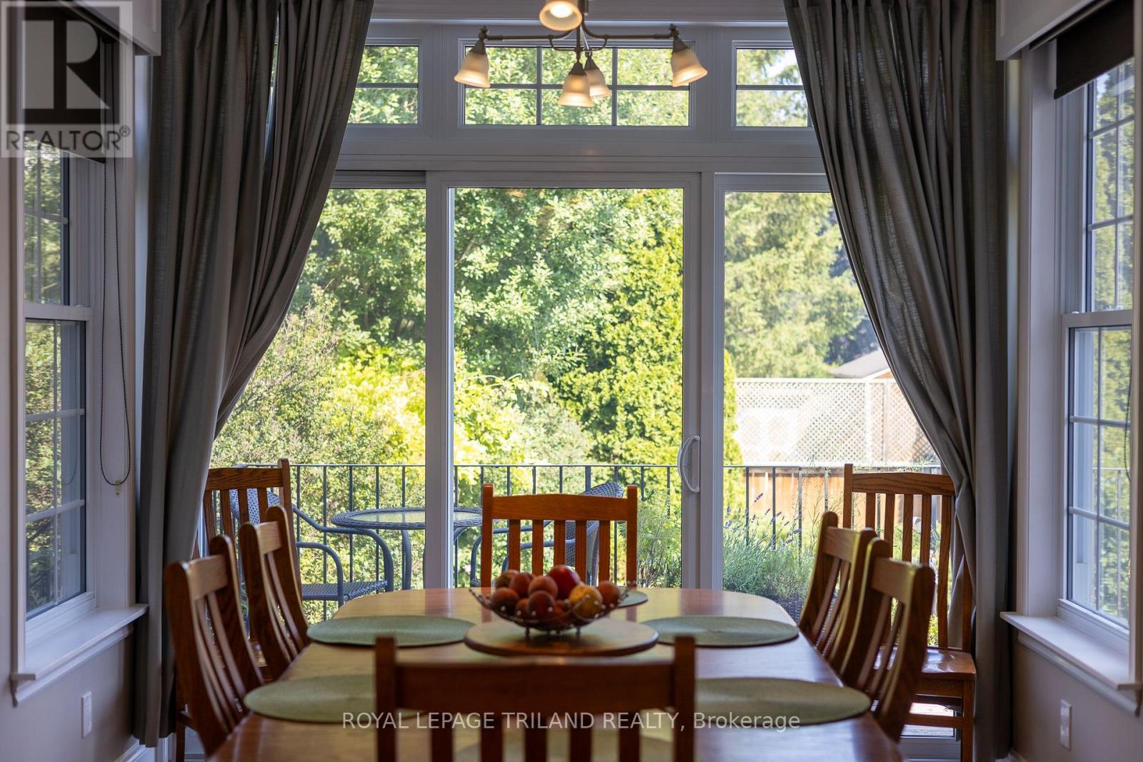 Single Family House for Sale in  GEORGE STREET North Middlesex (Parkhill) 