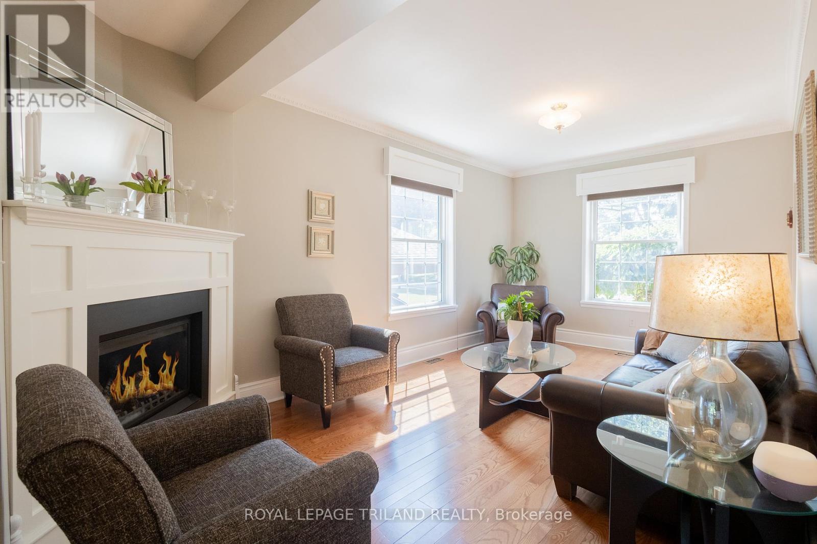 Single Family House for Sale in  GEORGE STREET North Middlesex (Parkhill) 