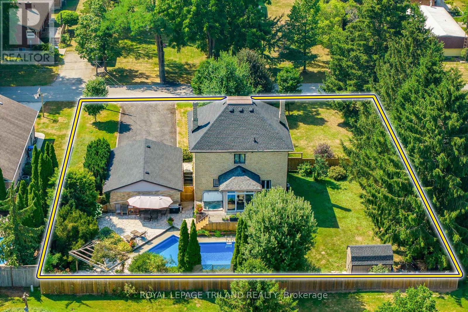 Single Family House for Sale in  GEORGE STREET North Middlesex (Parkhill) 