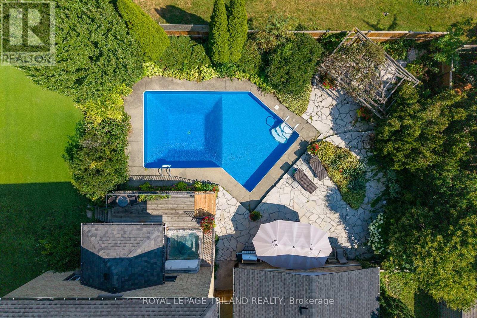 Single Family House for Sale in  GEORGE STREET North Middlesex (Parkhill) 